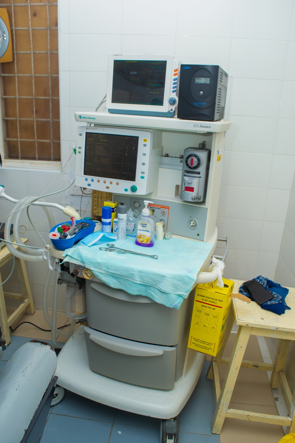https://wananchihospital.org/wp-content/uploads/2022/07/Anaesthetics-Machine_.jpg